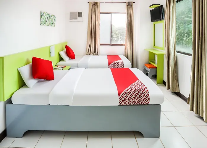 Oyo 210 Apple Tree Suites